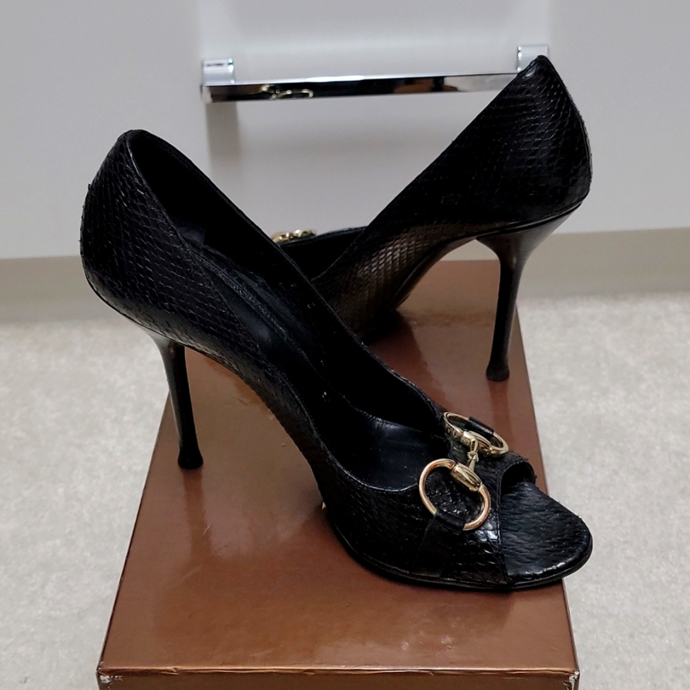 GUCCI Black Horsebit Snakeskin Open Toe Heels